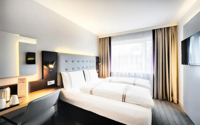 Отель Premier Inn Koeln City Centre