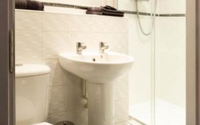Stylish Manchester Apartment - Great Location