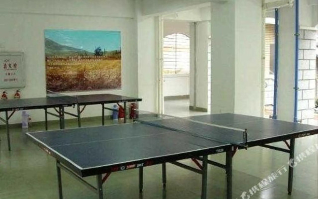 Qionghai Wetland Hotel