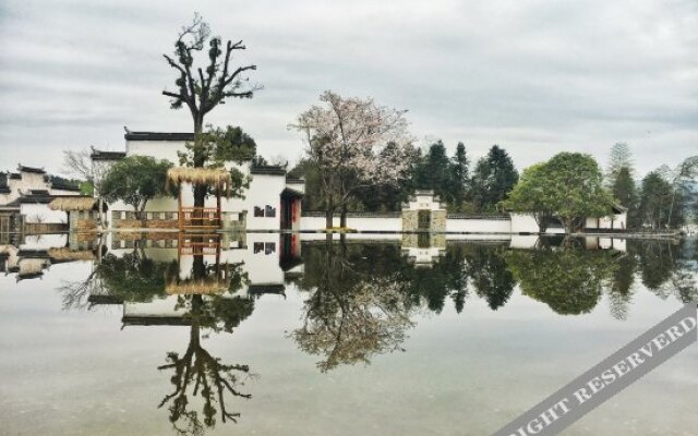 Houtang Holiday Manor