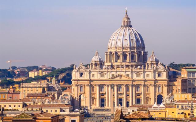 Vatican House In Rome