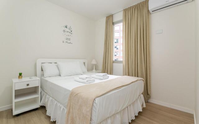 Moderno e aconchegante e próximo à Praia #IA18