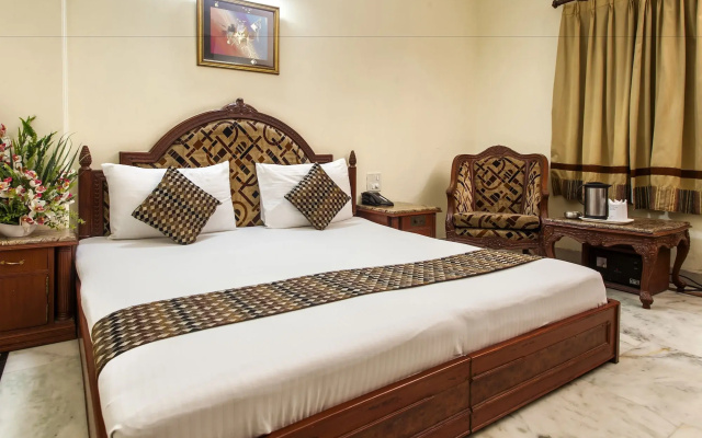 Hotel Sunstar Residency