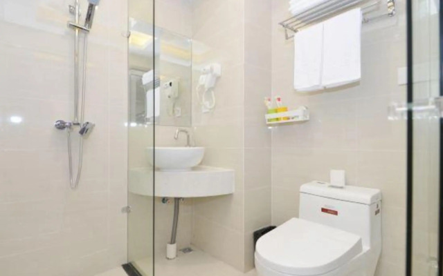 Minlong Holiday Hostel