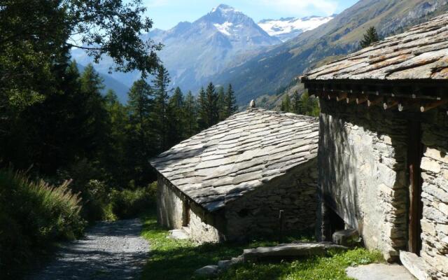 le burel la triade 4 personnes