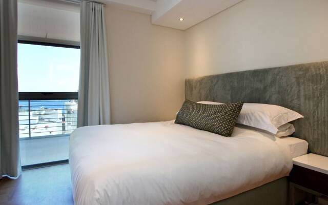 Fairmont 303