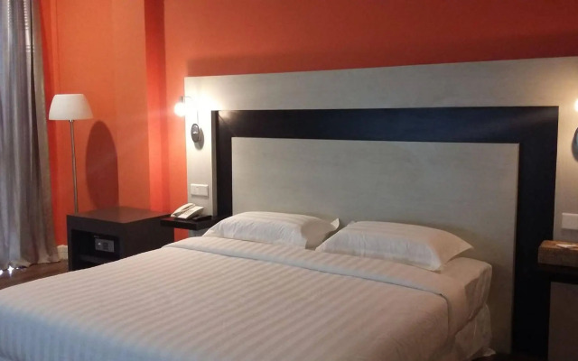 Noble Mingalar Hotel