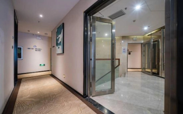 Ming Ting Hotel (Shenzhen Nanshan Metro Station)