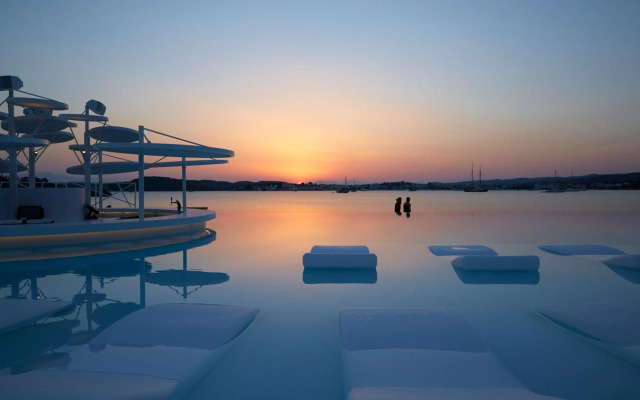 Nikki Beach Resort & Spa Porto Heli