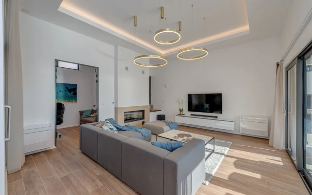 Sea Bliss Luxury Villa - Sevid