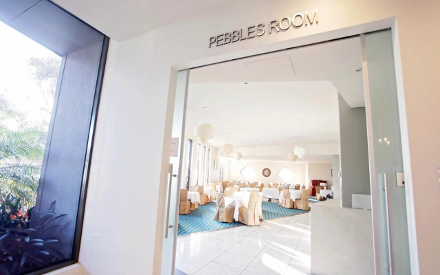 Golden Pebble Hotel