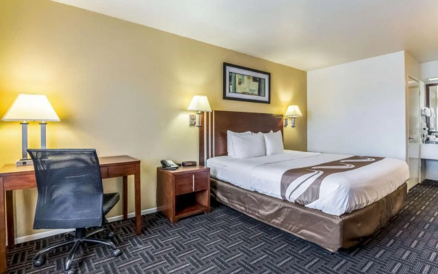 Super 8 Motel - Fresno/North CA