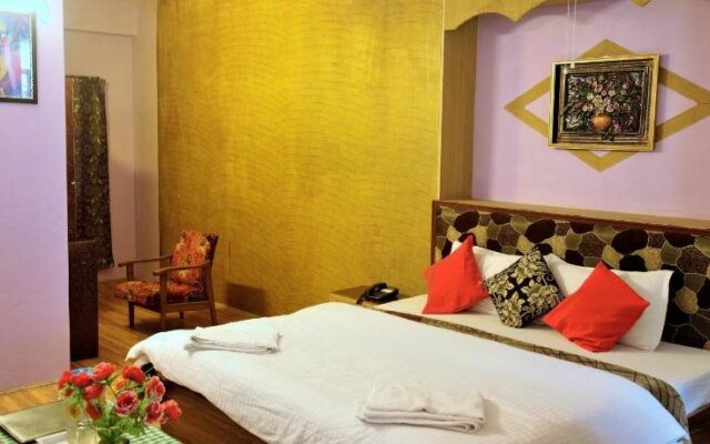 Hotel Chetna & Cottages