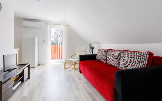 House Pyrus Balatonmariafurdo