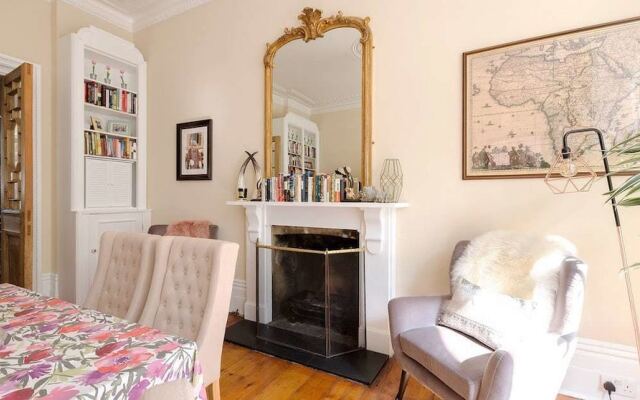 Charming And Cosy 1 Bed In Notting Hill