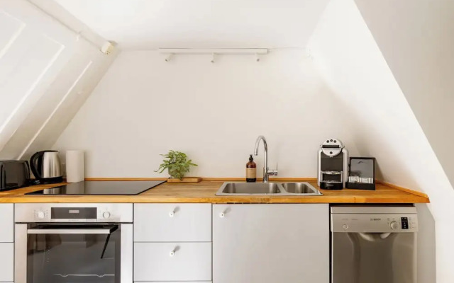 Sanders Admiral - Cosy 1-bdr Apt