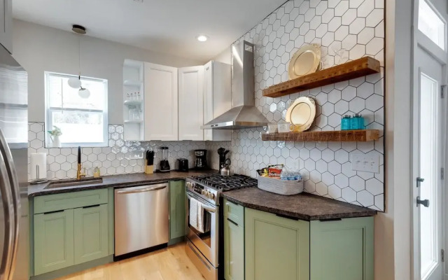 Trendy & Cozy Fishtown Game Room