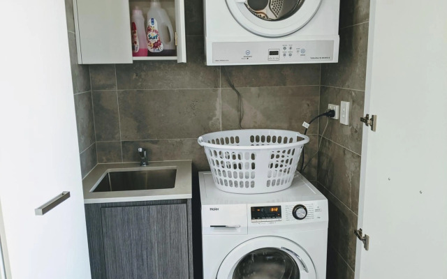 Luxury 3-bed 2-bath, balcony, with pool included, NO PARTIES!