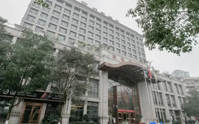 Xiushan Yaxi Hotel (Xiushan Railway Station)