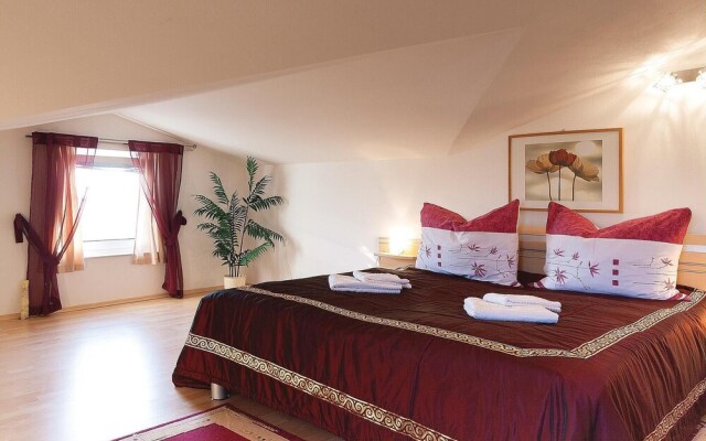 Nice Apartment in Pula With 4 Bedrooms and Wifi