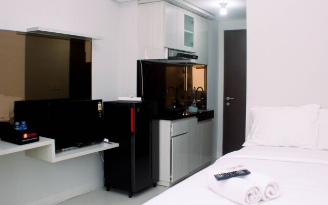 Well Furnished And Comfy Studio At Transpark Juanda Apartment
