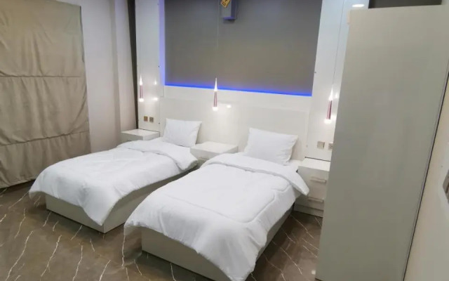 Marina Suhar Hotel