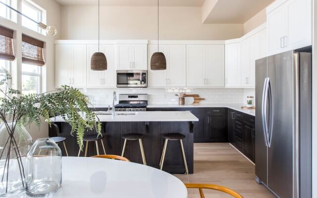 Bloomington Villas