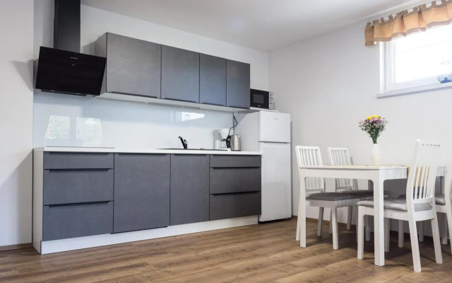 Inin Apartments