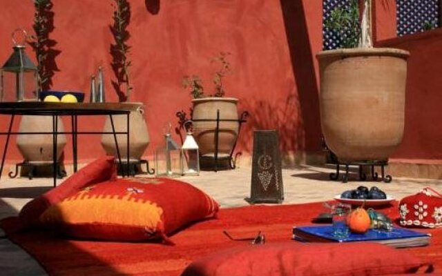 Riad Honey