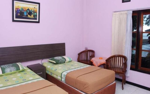 Baru Dua Beach Hotel and Restaurant