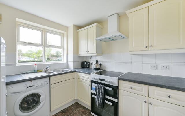 Haldane Lodge 2-Bedroom Flat