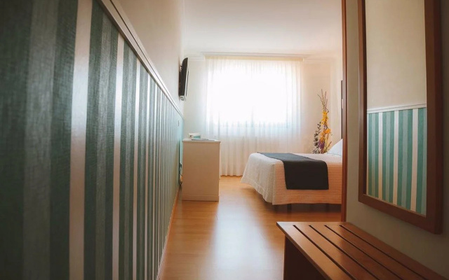 Hotel Lombiña