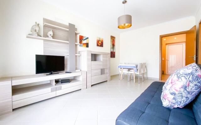 Prestige Apartment with Swimming Pool