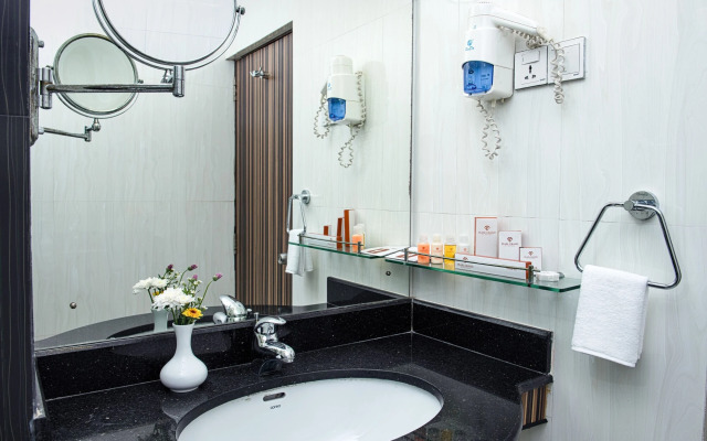 Pearl Grand By Rathna