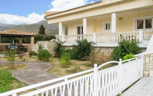 Green Flat close to the beach