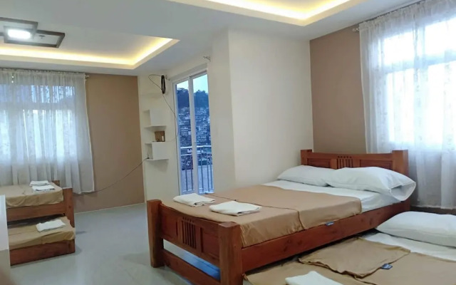 Visita Highland Inn