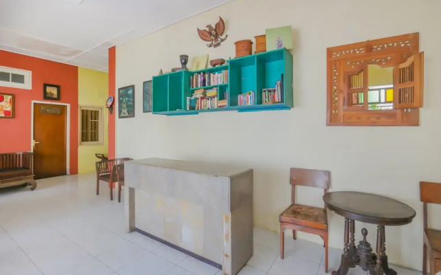 SPOT ON 90272 Istana Griya 1 Hotel