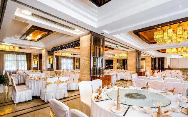 Rezen Kingtown Hotel (Chongqing Ranjiaba)