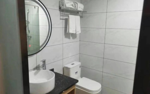 Yiyun International Hotel Apartment