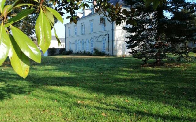 Maison Précigné, 8 Pièces, 12 Personnes - Fr-1-410-262