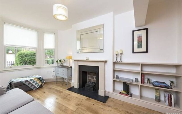 2 Bedroom House In Dublin 4