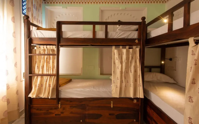 Hostel Mantra