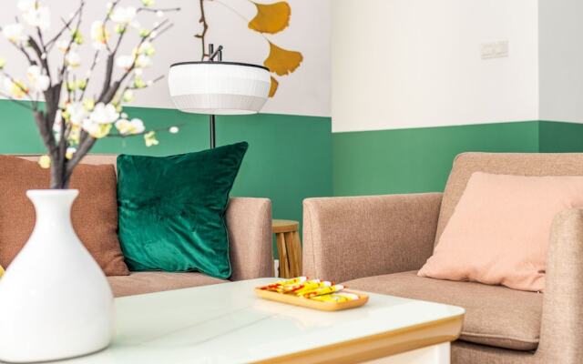 Locals Boutique Apartment Qianshan No.1