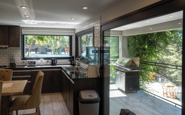 Rotui Luxury Village