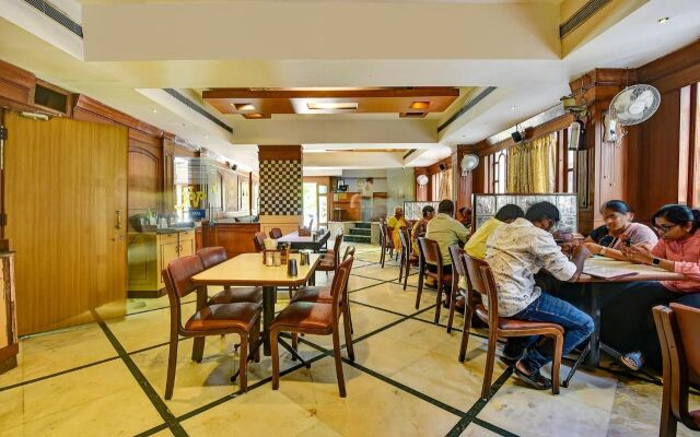 Hotel Maurya Residency