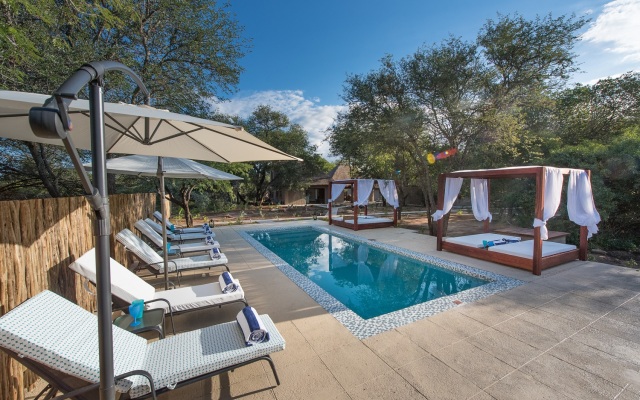 Bushbaby River Lodge