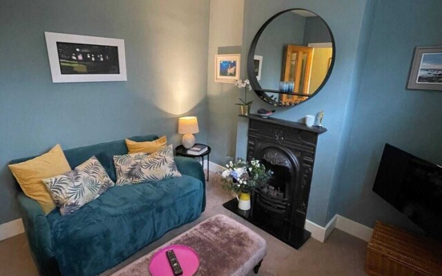 Beautiful & Cosy 2BD House - Southwark