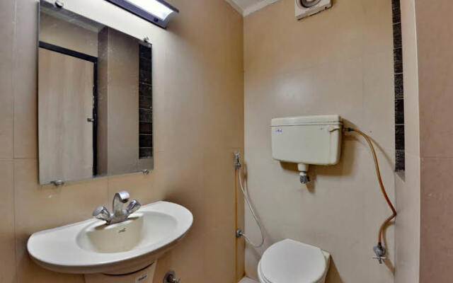 OYO 9095 Hotel Kanishka