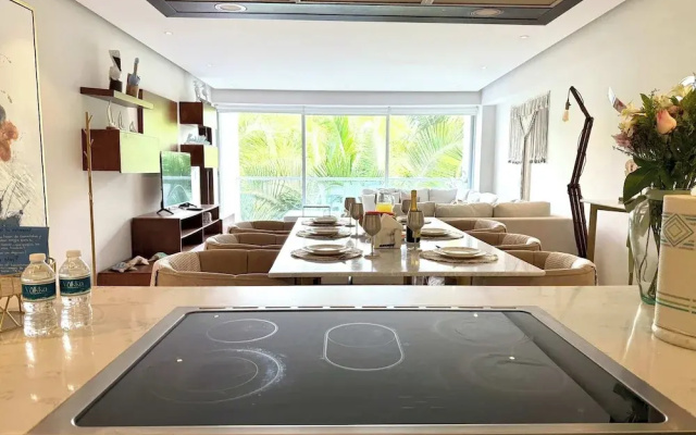 Bolongo 3BR Your Exclusive Oceanfront Escape