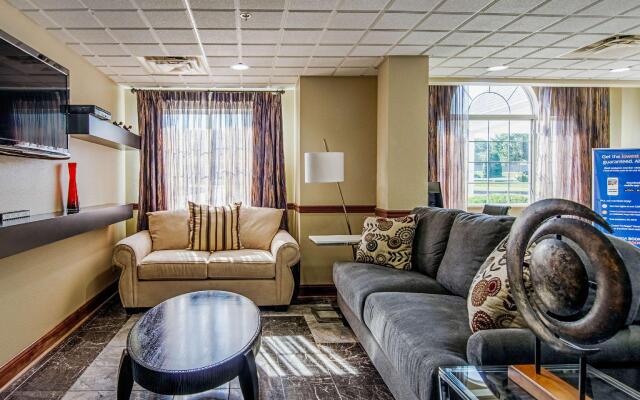 Quality Inn & Suites I-81 Exit 7